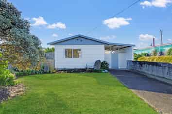 52 Wainui Street, Koitiata