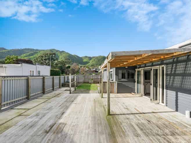 128 Main Road, Waikanae