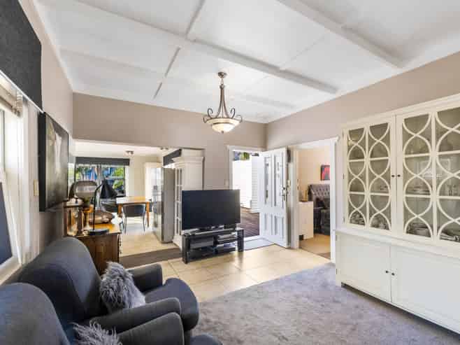 30 Lancing Road, Sandringham