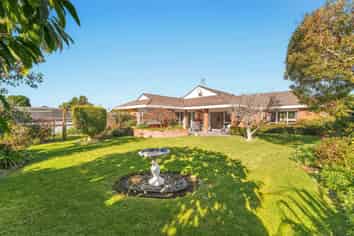 237A Levers Road, Matua