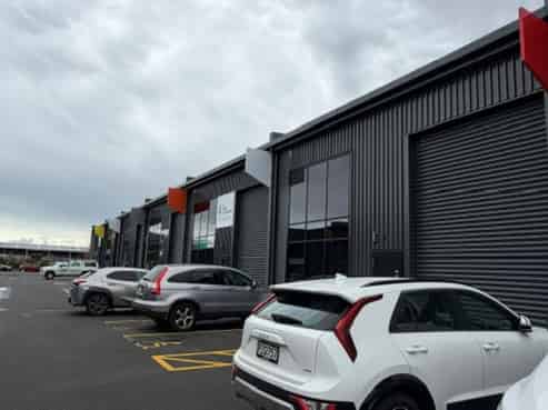 Easy access unit for lease
