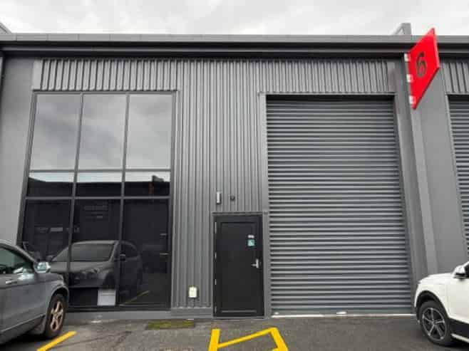 Easy access unit for lease