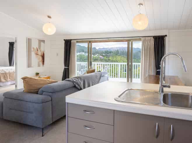6 Ridge Road, Tairua