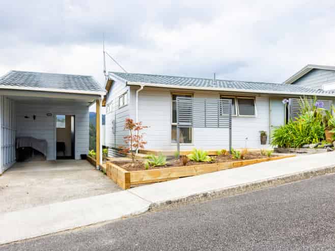 6 Ridge Road, Tairua