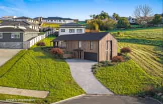3 Komarohi Road, Snells Beach