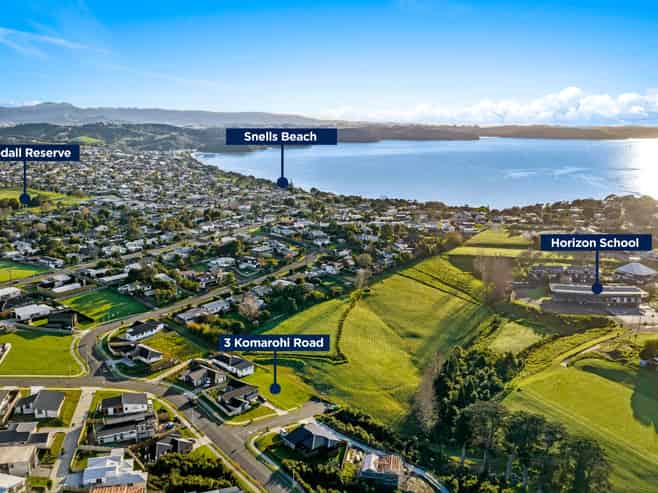 3 Komarohi Road, Snells Beach