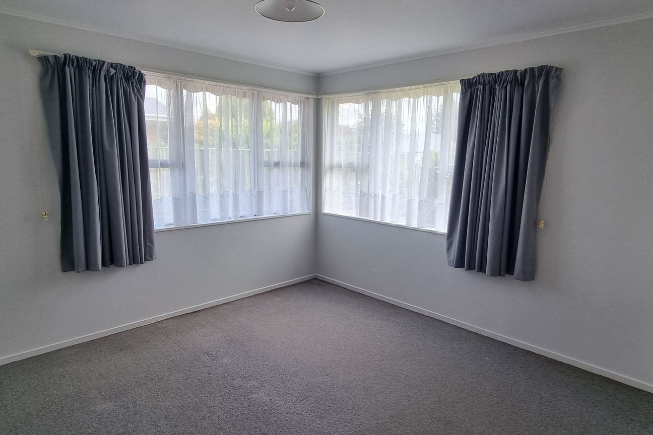 Cozy and Convenient Townside Living - Widok 5