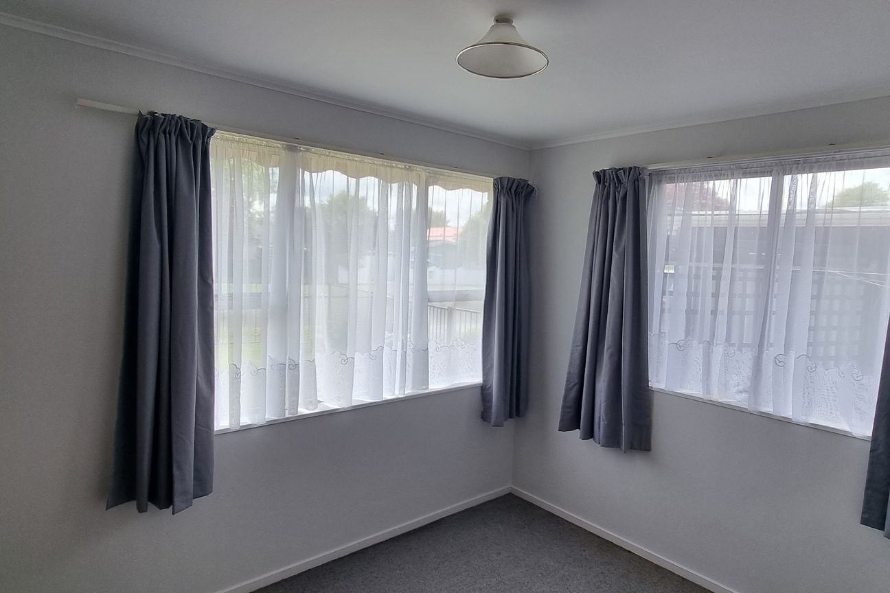 Cozy and Convenient Townside Living - Widok 6