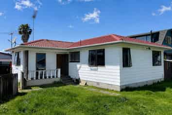 6 Waterview Road, Favona