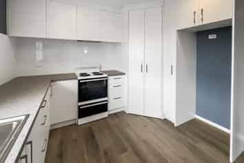 12c Martin Street, Palmerston North Central