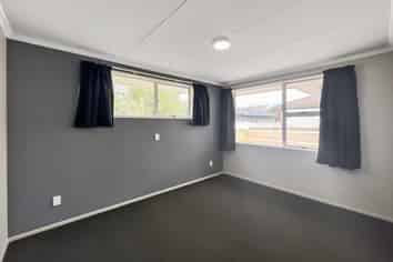 12c Martin Street, Palmerston North Central