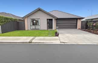 24 Croydon St, Woodend