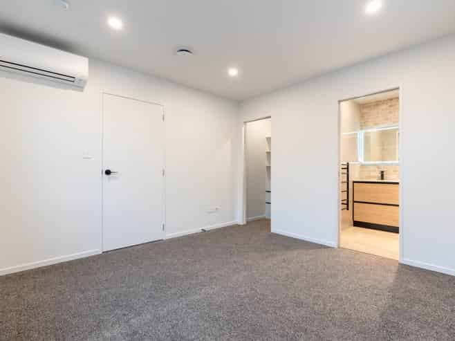 3/27 Mcleod Road, Weymouth