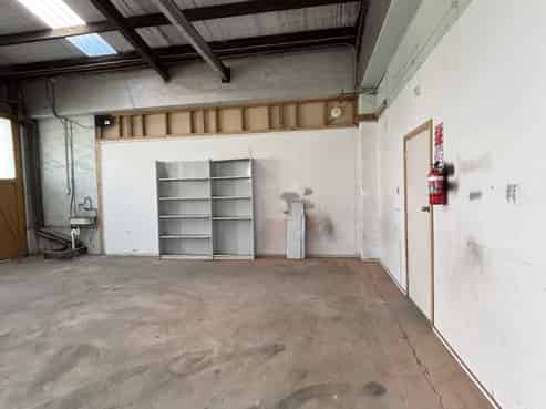 Solid and secure workshop