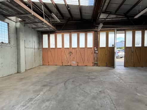 Solid and secure workshop