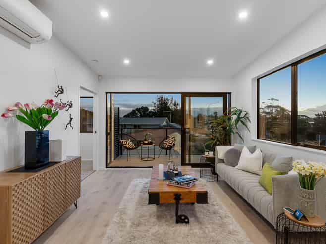 937B Whangaparaoa Road, Whangaparaoa