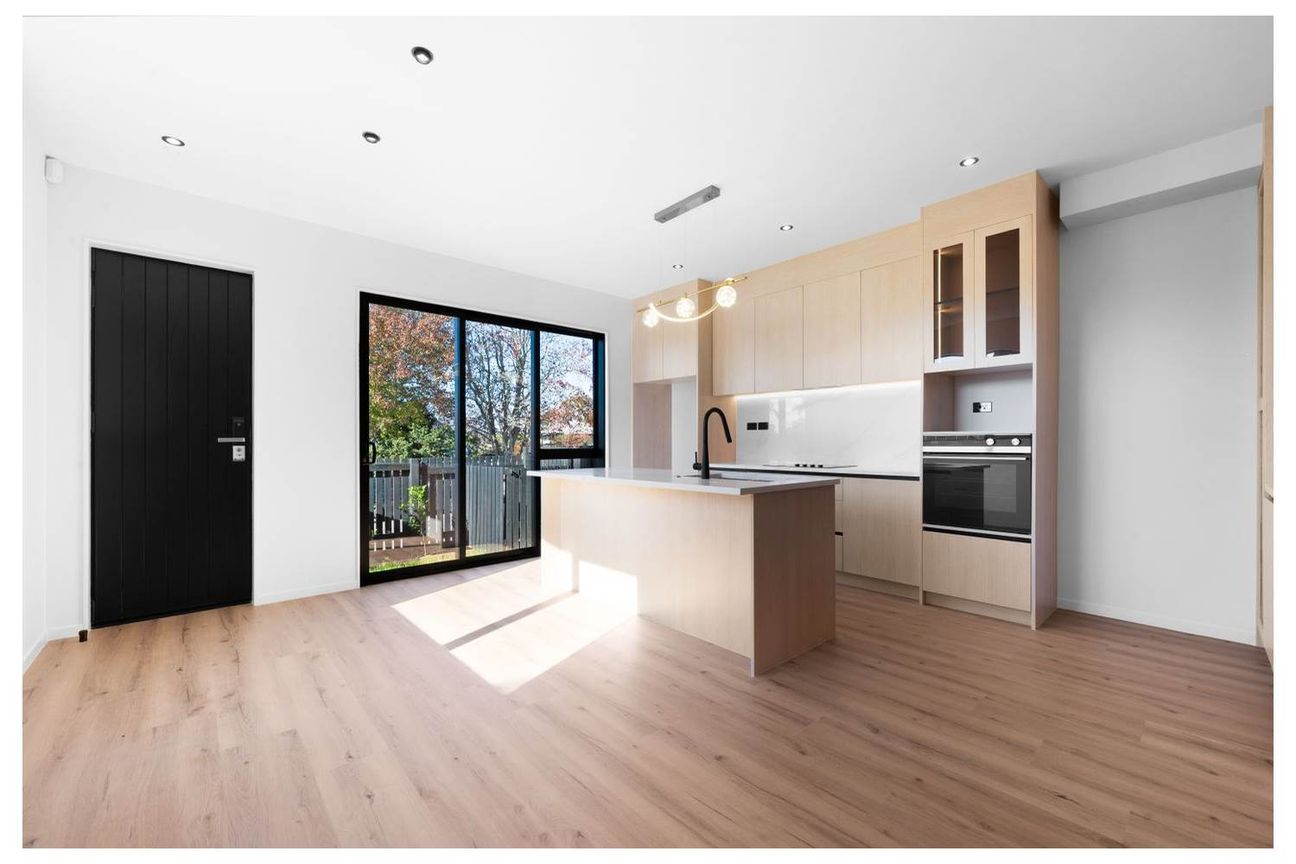 Last Remaining Premium Frontage Standalone Home - Meer