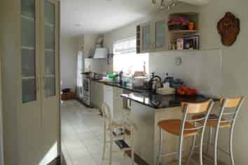 24 Whiteacres Drive, Sunnyhills