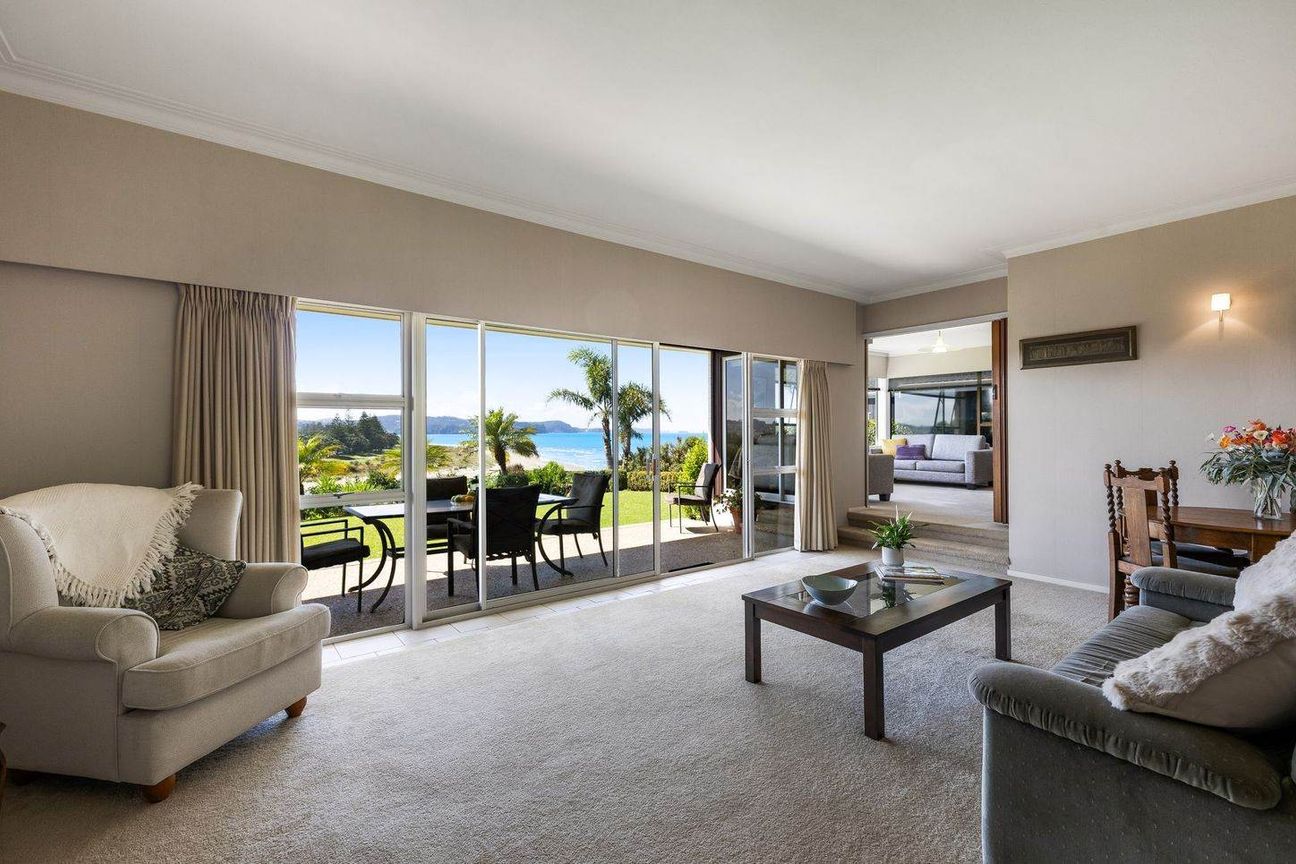 Spacious Coastal Home with Stunning Views - SH... - Widok 3