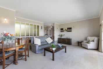 61 Rosario Crescent, Red Beach