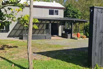 Manawatu / Whanganui - Address withheld