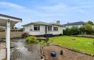 22 Brecon Road, Stratford