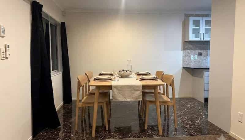 25A Henwood Road, Mangere East
