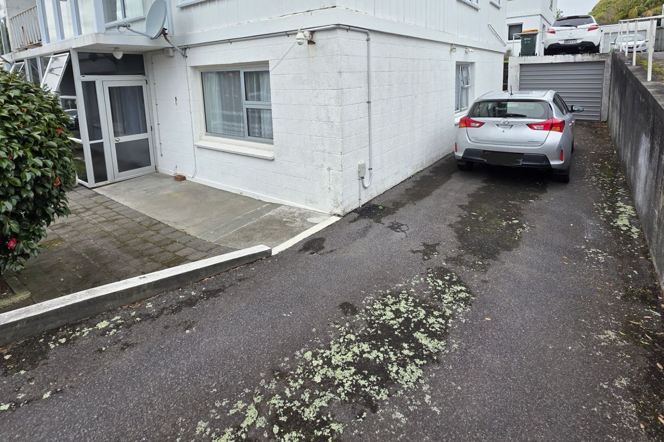 Inner-City Low Maintenance Two-Bedroom Unit - Aanzicht 4
