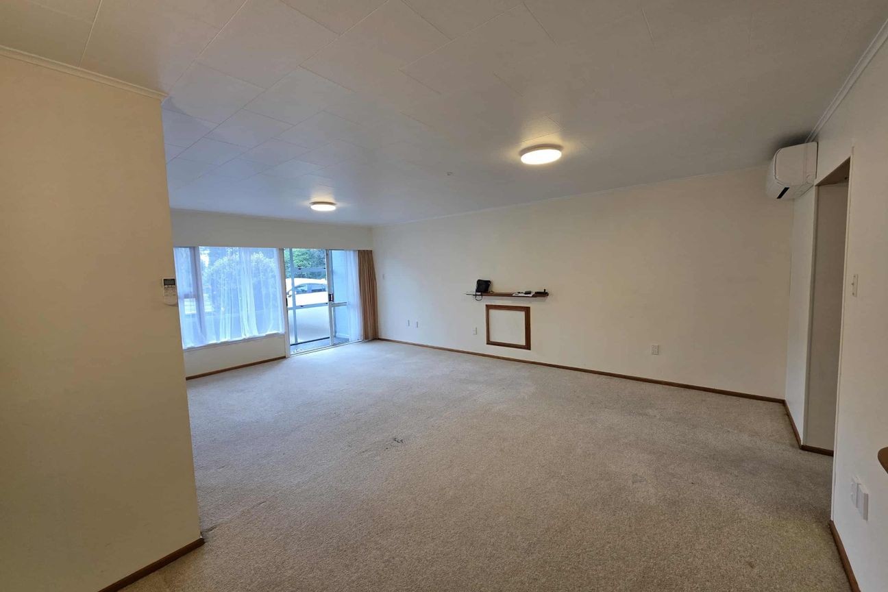 Inner-City Low Maintenance Two-Bedroom Unit - Aanzicht 6