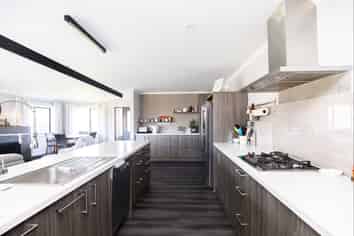 1061 State Highway 27, Kaihere