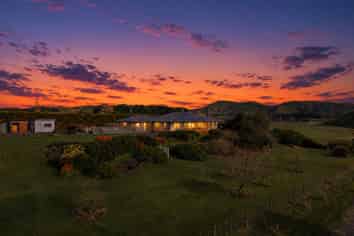 1127 Pourerere Road, Omakere