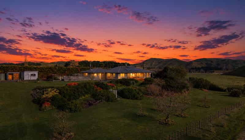 1127 Pourerere Road, Omakere