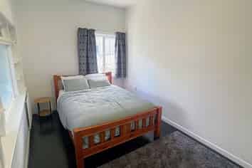 1/10 Kamo Road, Regent