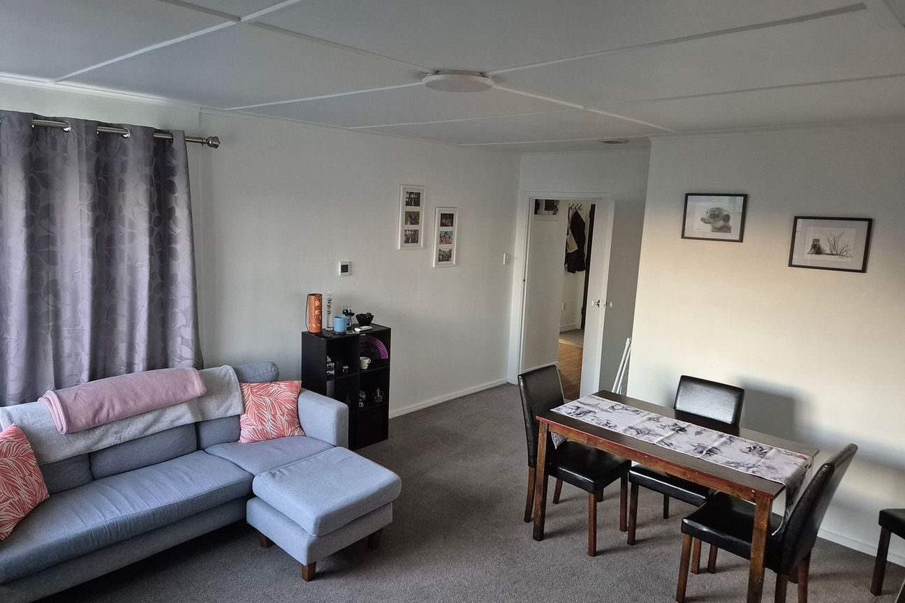 Charming 2-Bedroom Home in Calton Hill - Vista 4