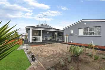 8 Hyperion Drive, Randwick Park