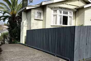 25 Abbotts Way, Remuera