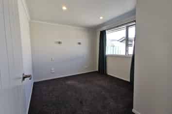 2C Dey Street, Mosgiel
