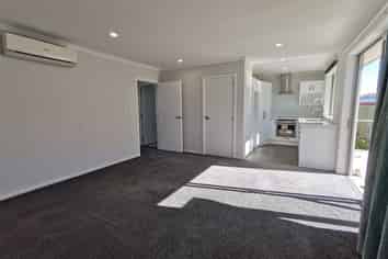 2C Dey Street, Mosgiel
