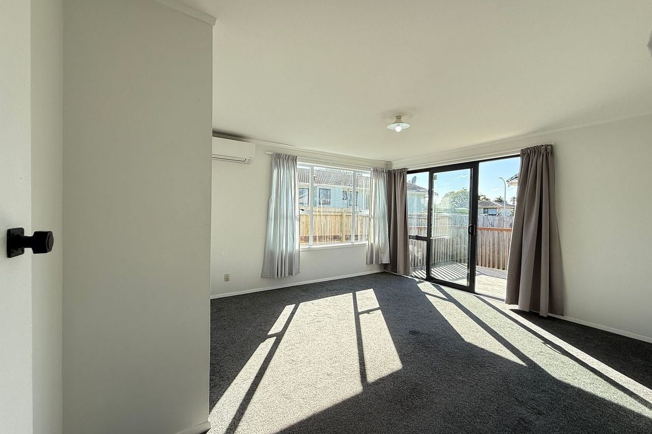 Single Level Stand Alone 3-bedrooms. - Ansicht 6