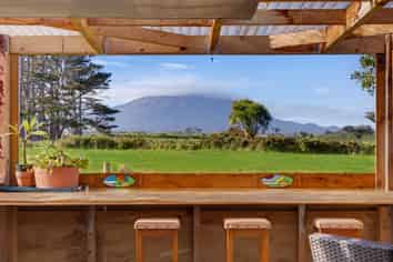 5806 South Road, Rahotu