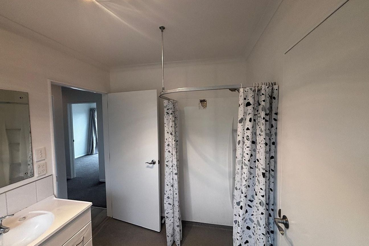 Family Home in Normanby - Skats 6