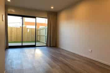 9/137 Hall Avenue, Favona