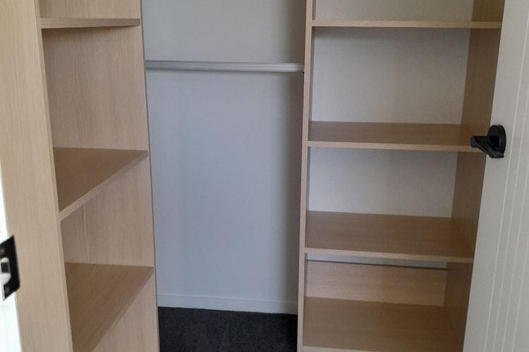 Spacious New Build in New Windsor – pohled 6