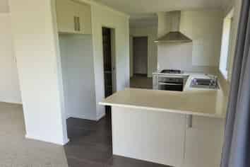 198 St James Drive, Huntington
