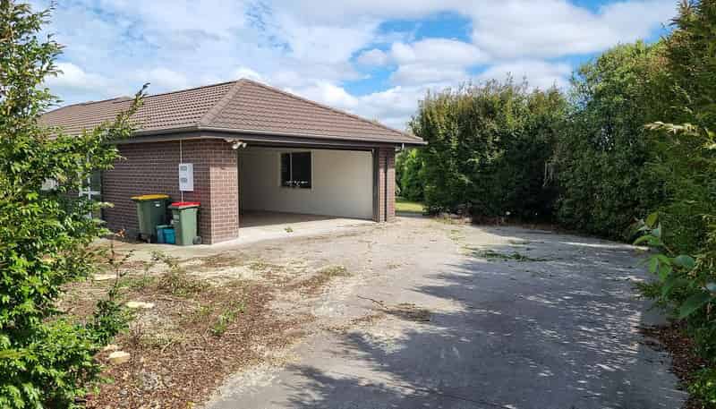 198 St James Drive, Huntington