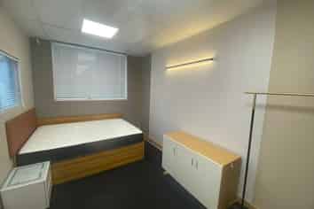 253 Lincoln Road, Addington