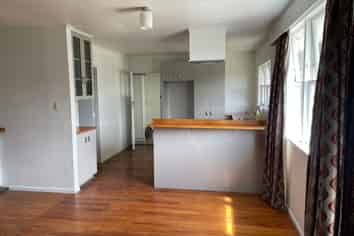 90 East Street, Greytown
