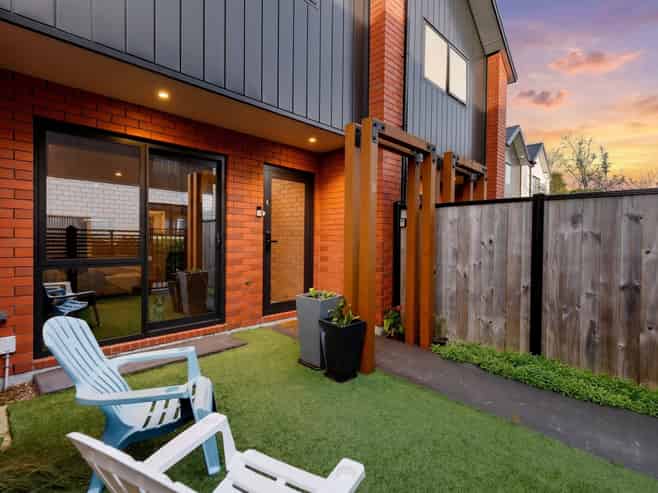 4/12 Biddle Crescent, Taita