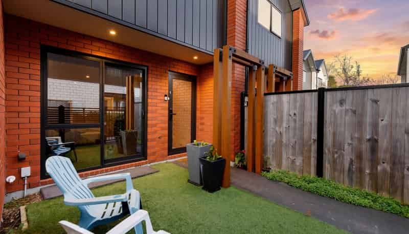 4/12 Biddle Crescent, Taita
