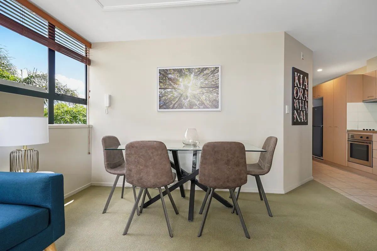 Central, 2 Bedroom, Fully Furnished, Carpark - Vista 4